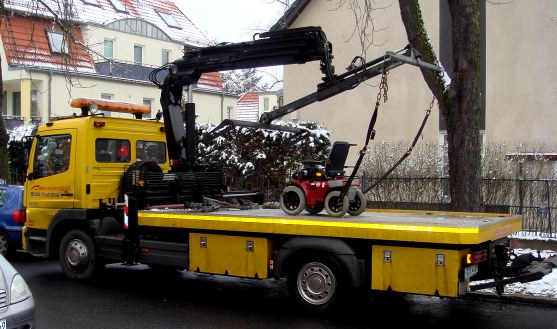 Rollstuhlabschleppen, Rollstuhl abschleppen in Berlin und Umland